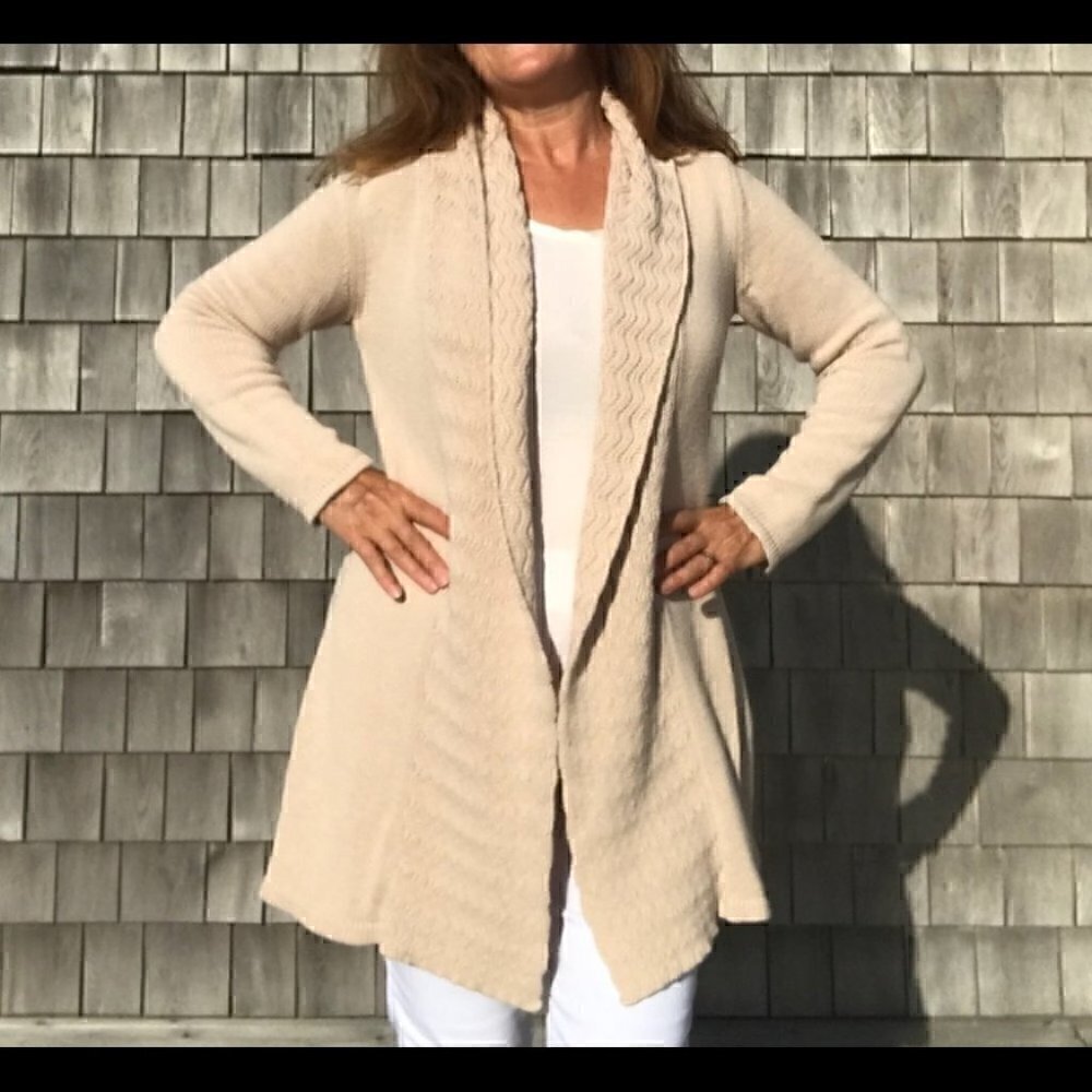 Leo &  Nicole open cardigan in a cotton blend